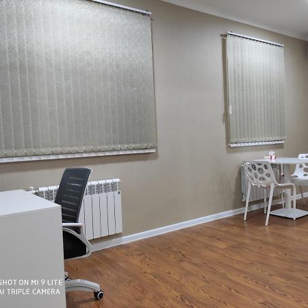 1-Bedroom Apartment In The Very City Center 타슈켄트 외부 사진