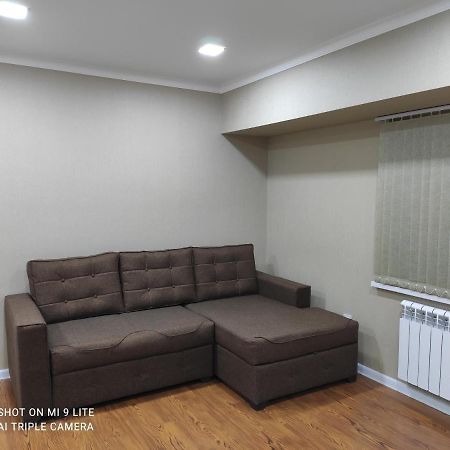1-Bedroom Apartment In The Very City Center 타슈켄트 외부 사진