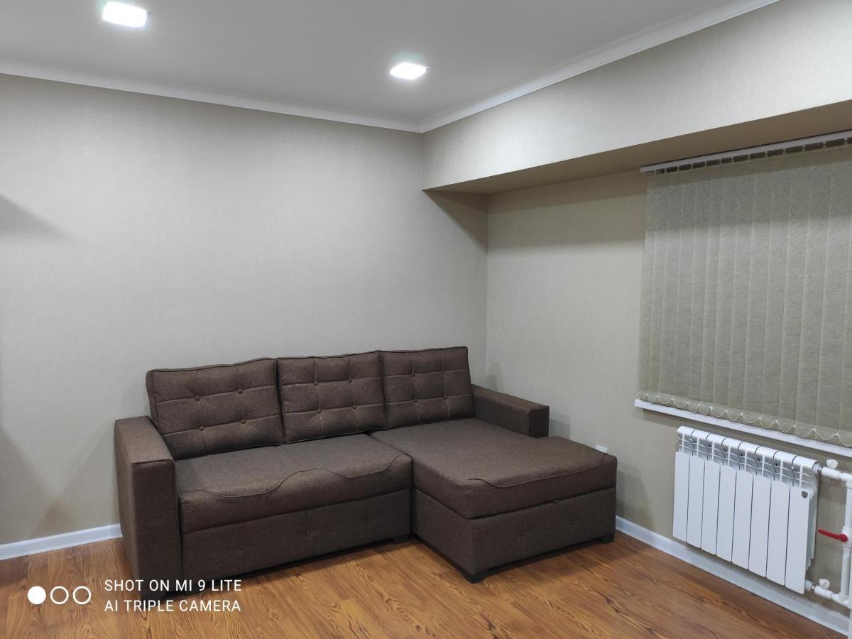 1-Bedroom Apartment In The Very City Center 타슈켄트 외부 사진